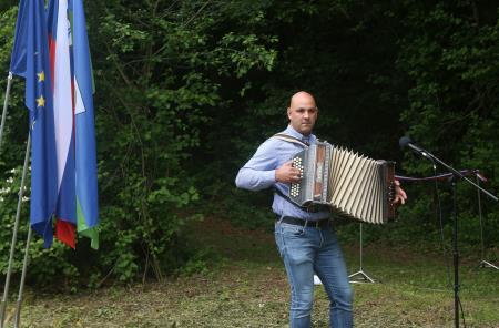 OTVORITEV POTI IZVIROV 11 FOTO LJUBO VUKELIČ